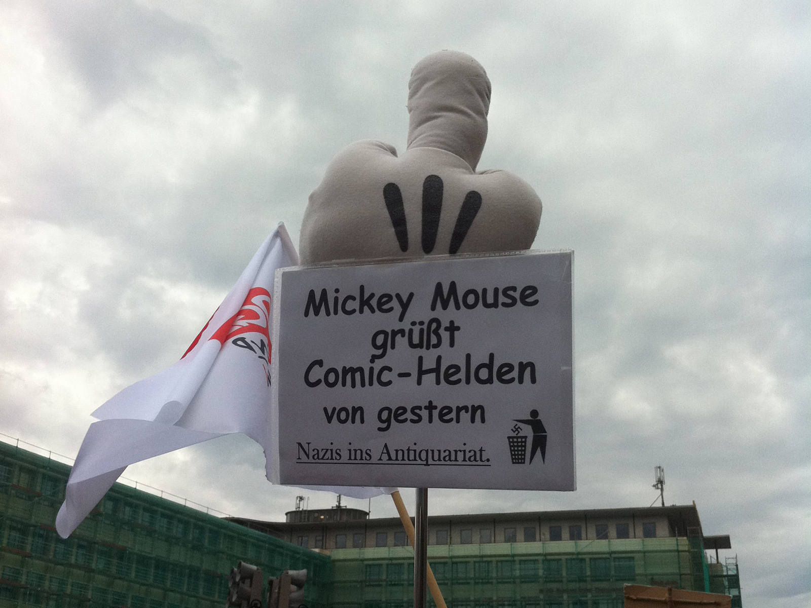 nazidemo-mickeymouse