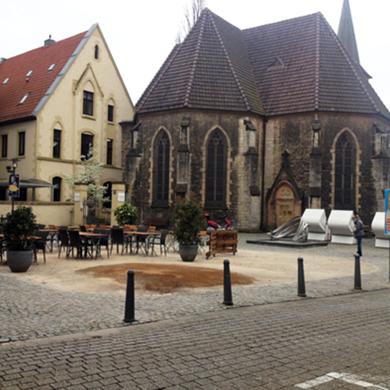 Neue Bäume für den Süsterplatz