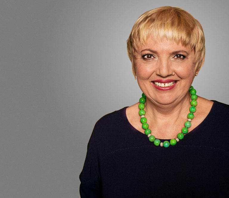 13.9. “Offen Gefragt – Offen Gesagt”: Talk mit Claudia Roth und Britta Haßelmann