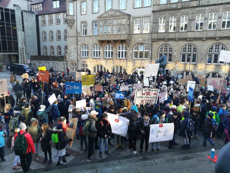 GRÜNE  Bielefeld unterstützen „Fridays for future“