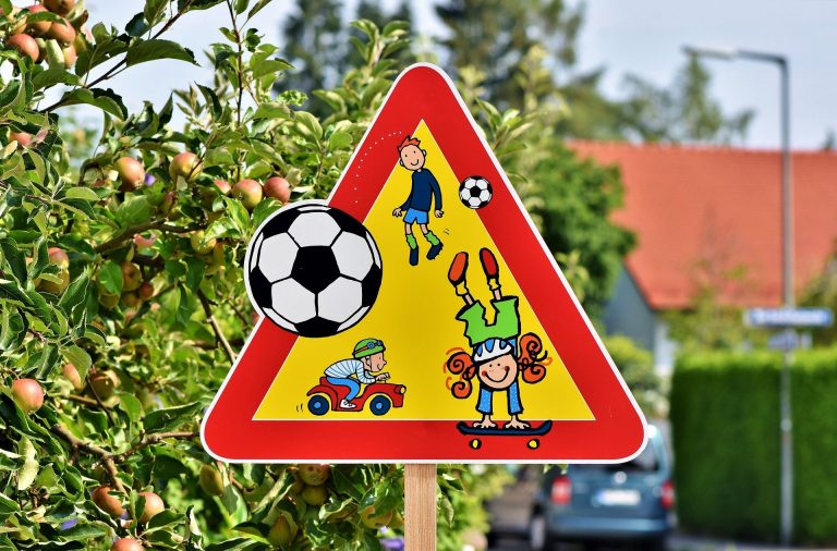 Kerstin Haarmann: Straßen zu Spielplätzen auch in Bielefeld!