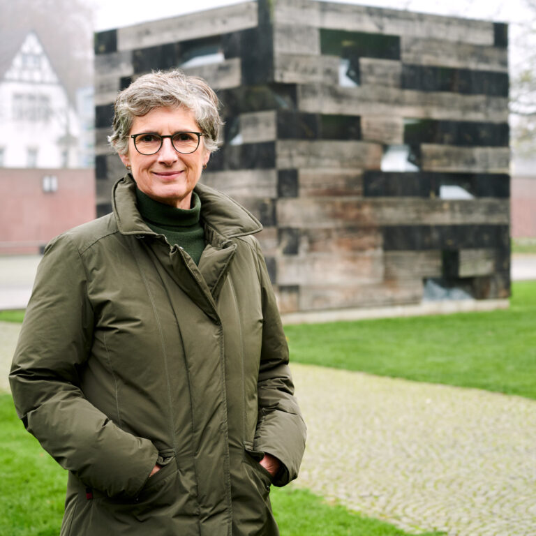 Britta Haßelmann: Verkehrsministerium muss Planungen zur Bahnstrecke Hannover-Bielefeld transparent machen