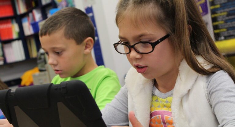 Tablets für alle Schüler*innen