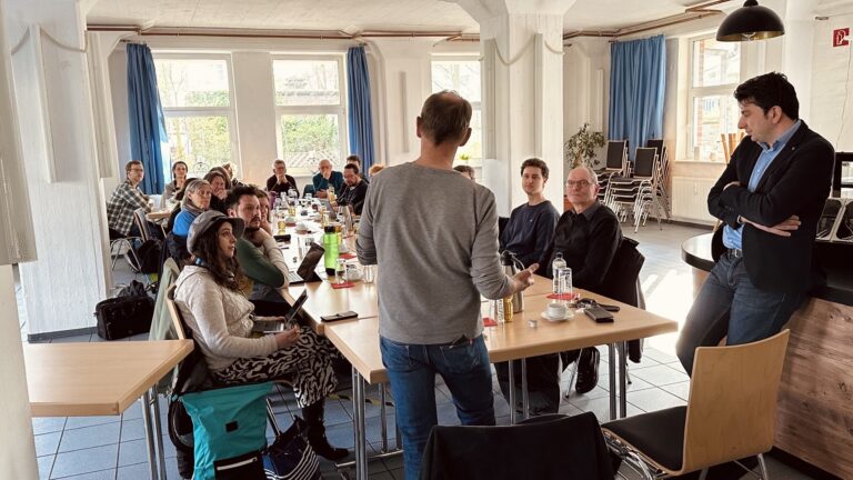 Fraktion vor Ort bei der GAB