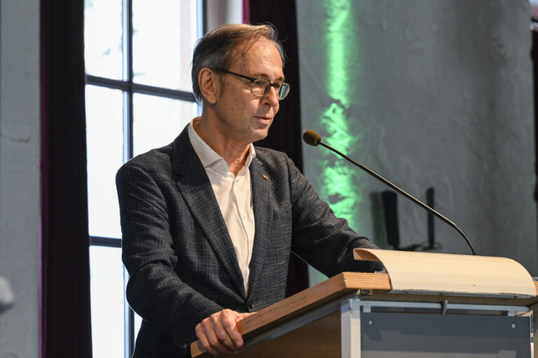 Für eine Allianz zur Demokratisierung der Demokratie – Prof. Dr. Andreas Zick beim Grünen Neujahrstreffen